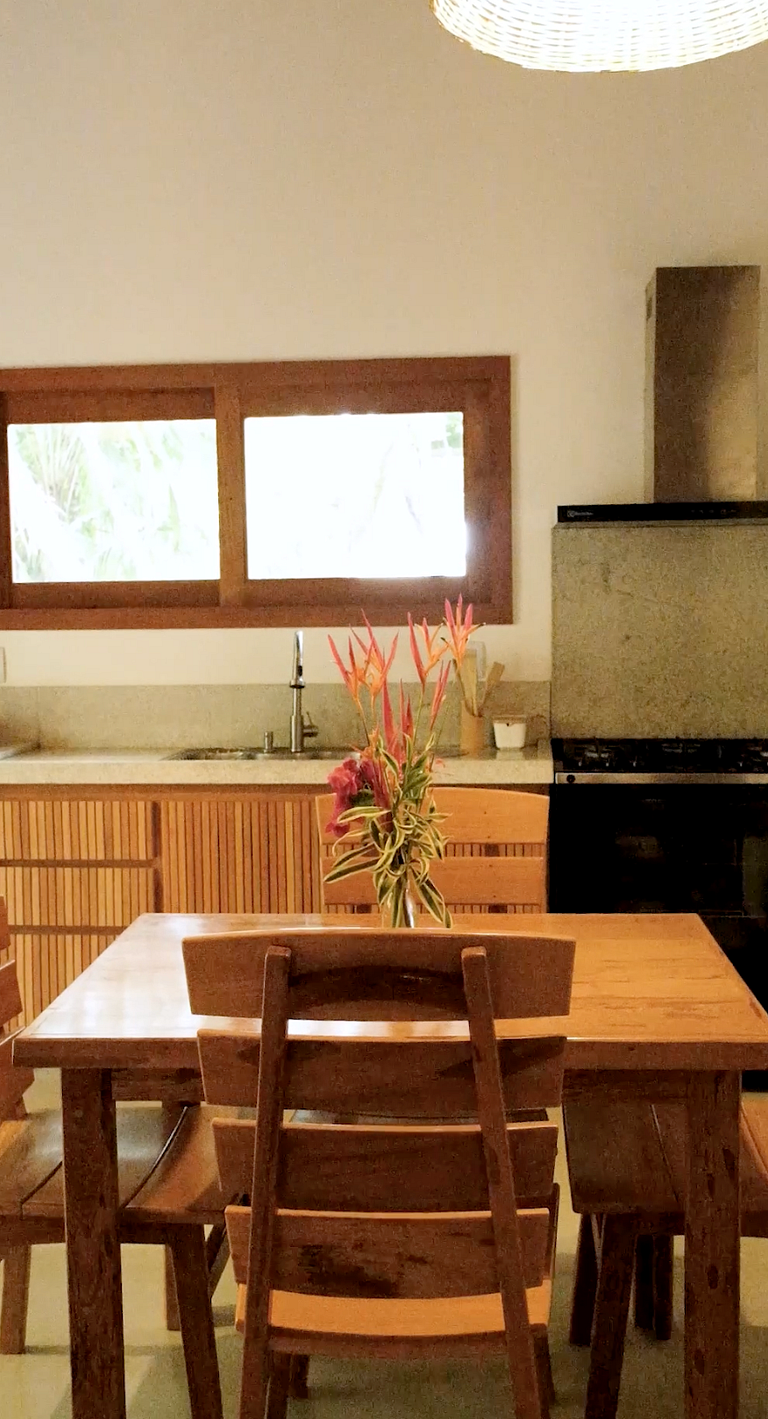 Casa charmosa no jardim: Brisas do Cassange