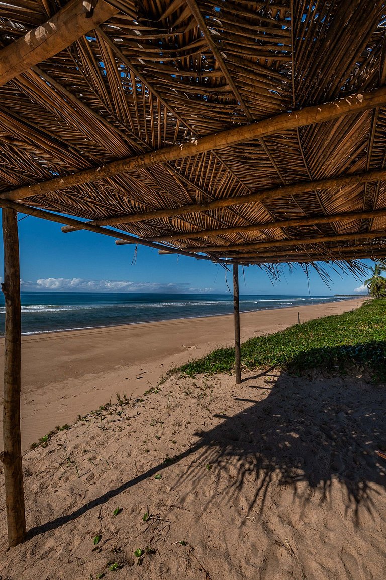 Bangalô pé na areia com piscina Brisas do Cassange