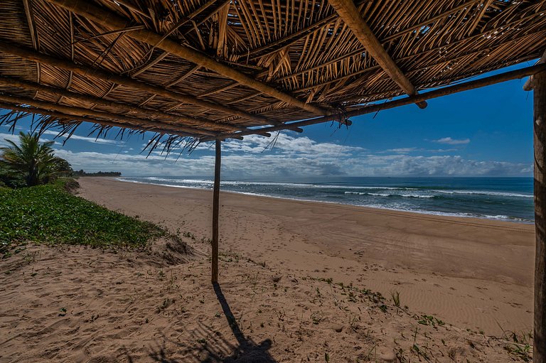 Bangalô pé na areia com piscina Brisas do Cassange